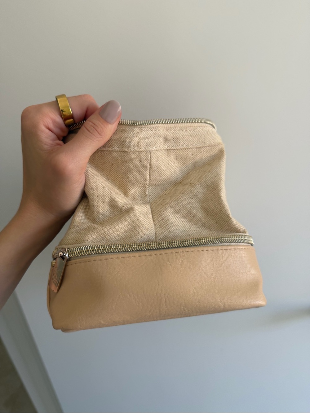 BEIS Dopp Kit Toiletry Bag Makeup Pouch Beige - Picture 5 of 8